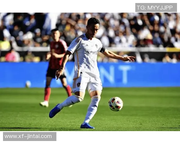 日本足球男星排名前十 揭秘最具影响力球员及其成就 日本足球男星排名前十 揭秘最具影响力球员及其成就